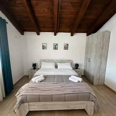 Apartamento Js House 2 *